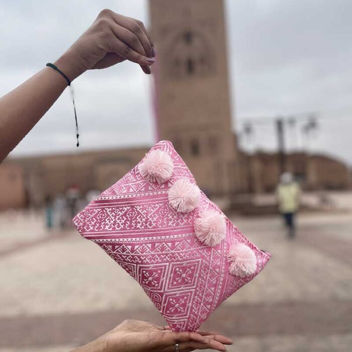 Petite-pochette-marocaine-rose Petite-pochette-marocaine-rose