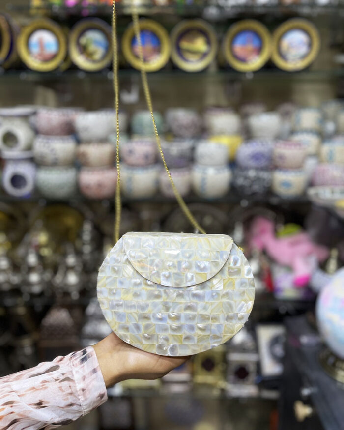 sac à main en nacre blanc marocain